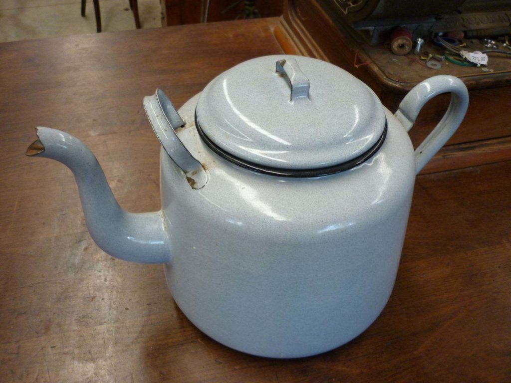 Judgeware Enamel Pot